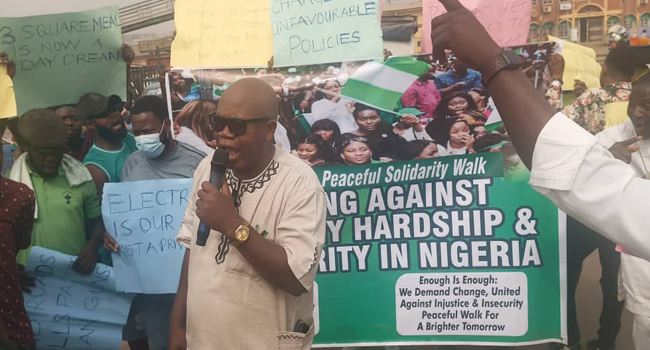 economic-hardship-youths-stage-peaceful-protest-in-osun