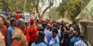NLC-invades-LP-secretariat-in-Abuja-1068×534-1