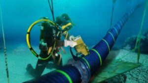 Undersea-cable-repair