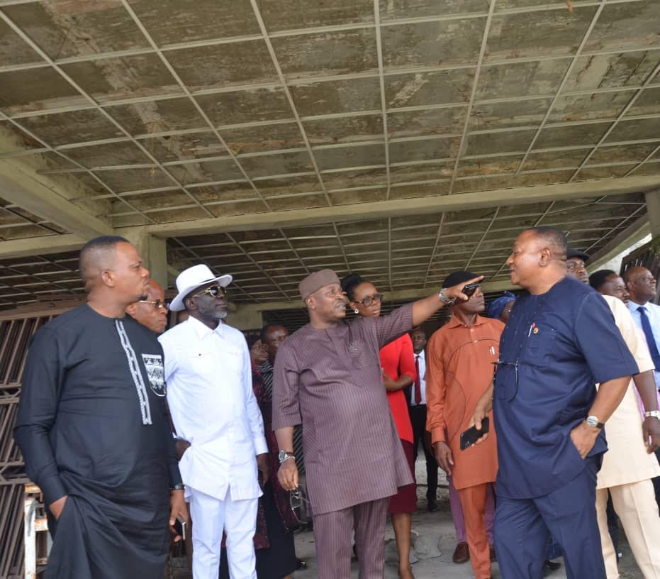 Members Committee of Higher Education in Delta state House of Assembly led by Hon. Charles Chukwuemeke Emetulu, inspecting some infrastructures during an official visit to Delta State University, Abraka, yesterday, while the VC, Prof Andy Egunyenga and other top management look on