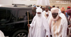 Muhammadu-Sanusi-II-returns-to-his-residence-after-Friday-prayer