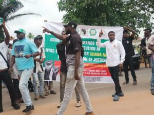 Students protesting the killing of a student by hit-and-run driver in Ogun