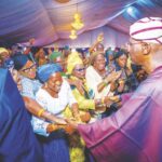 Gov Sanwo-Olu acknowledging cheers from retirees