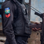 NIGERIAN-POLICE-WITH-RIFLE_TheCable4-e1661338478302-1280×720