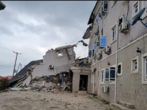 collapse Building