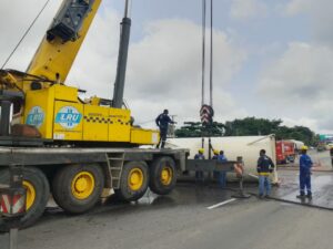 Lagos: Overturned gas tanker in Gbagada recovered, road reopened