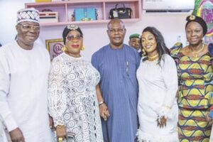 •Bolaji Amusan, a.k.a Mr Latin (left), Fausat Balogun, madam Saje (2nd left), Yinka Quadri (3rd left), Princess Christiana Kujembola and a guest.