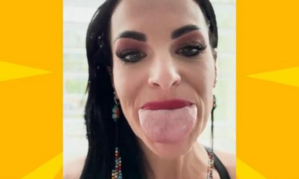 Texas-womans-tongue-is-the-worlds-widest-at-311-inches-1200×720