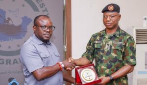 PAP-boss-oil-theft-650×375