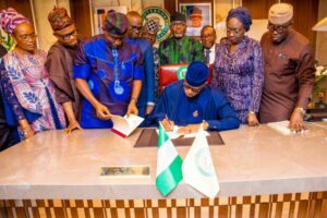 Abiodun-signs-2024-Appropriation-Bill-into-law-860×573