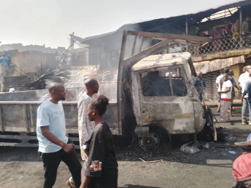 Fire destroys 16 rooms, 7 shops in Ilorin after lorry collides with high-tension wire