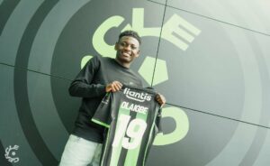 kazeem-olaigbe-signs-cercle-brugge