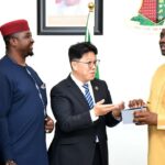From right, Oyo State Governor, Seyi Makinde; Executive Secretary General, Working Committee for Overseas Cooperation of China Association of Small and Medium Enterprises, He Lixiong; Chairman, Belt and Road Africa Economic Promotion, Innocent Okonkwo and Consul General, Nigeria in Shanghai and China, Ambassador Gbadebo Afolabi, during Chinese Business Investor visit to Governor’s Office Secretariat, Ibadan. PHOTO: Oyo Gov’s Media Unit