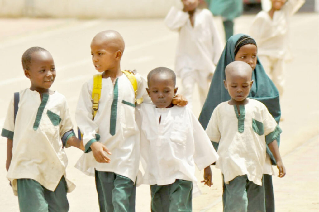 Over 789,000 male and female pupils in 7,092 public schools across the 44 Local Government Areas in Kano State are set to receive uniforms courtesy of the state government.