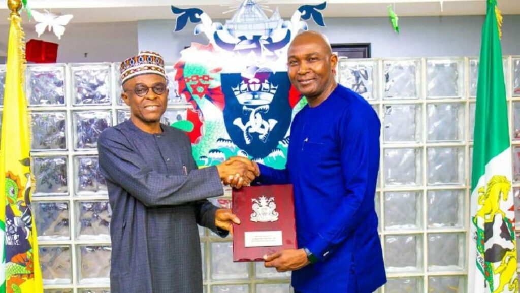 NPA-NLNG-Collaborate-to-Boost-Nigerias-Export-Growth-1062×598