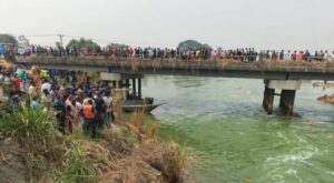 Rescue-Efforts-Intensify-As-Vehicle-Plunges-Into-River-In-Rivers-State_20250114_140708_0000