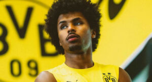karim-adeyemi-dortmund-portrait