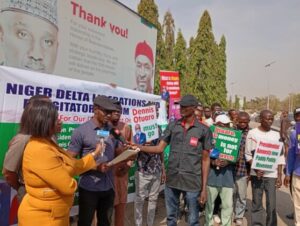 Protesters against Otuaro are street urchins hired by blackmailers