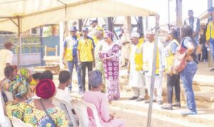 Dr. Sotomide and others at the outreach