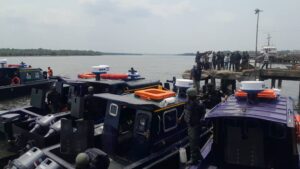 IGP Egbetokun donates gunboats to Rivers police for waterway security