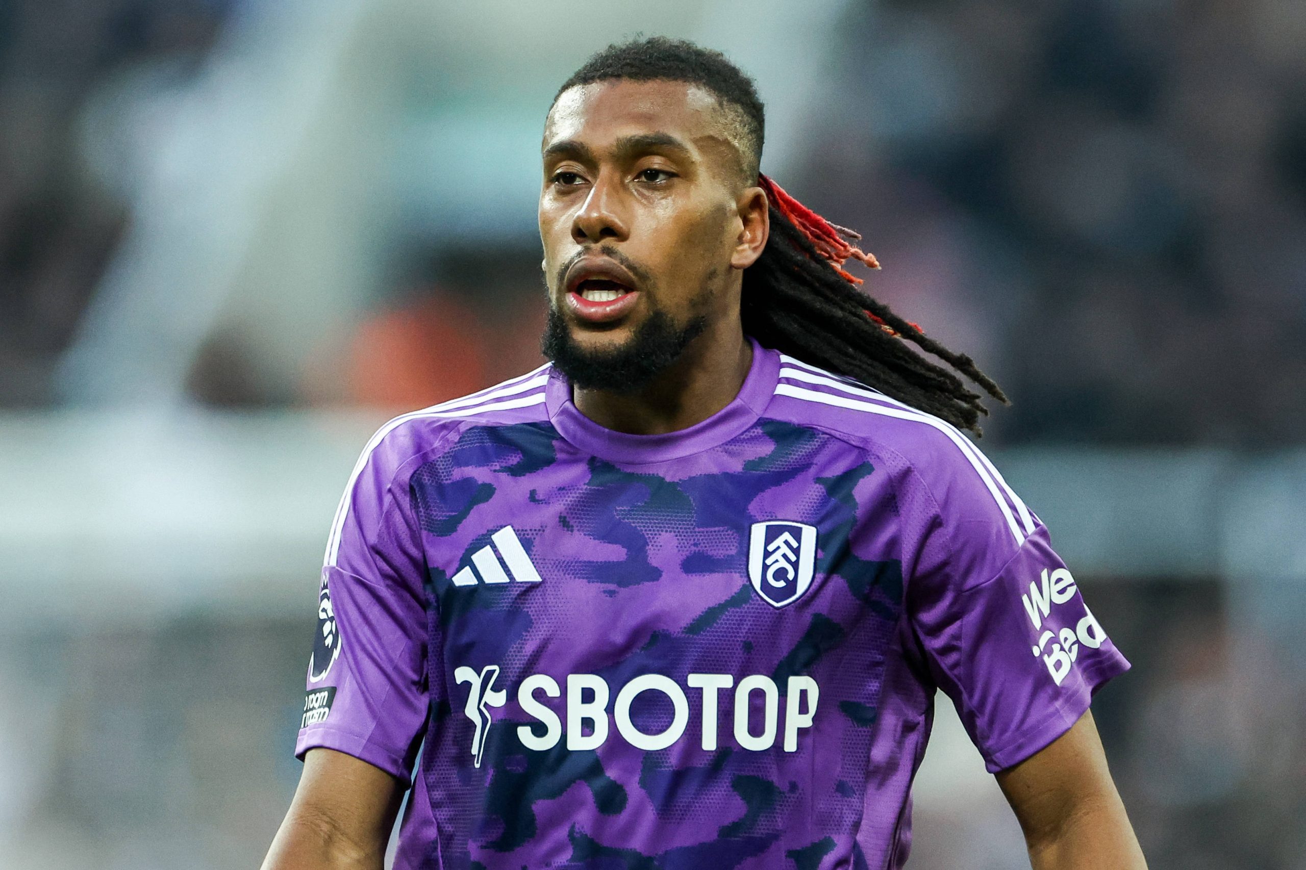Iwobi unveils latest ‘side quest’