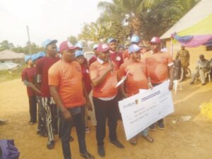 Presentation of cheque by scholarship committee