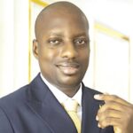 Ayomide Praise,Travel expert