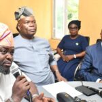 From left, National Deputy President, National Association of Nigeria Travel Agency, Dr Olatokunbo Dagunduro; Oyo State Commissioner for Culture and Tourism, Dr Wasiu Olatunbosun and Permanent Secretary, Ministry of Culture and Tourism, Dr Muftau Ayoola, during a press conference on how to sanitize the Travel Agency in Oyo State, held at Conference room, Ministry of Culture and Tourism, Secretariat, Ibadan