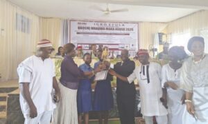 Presentation of trophy at event