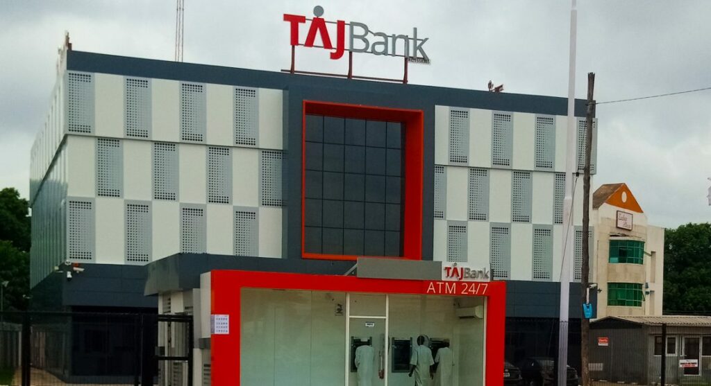 Taj_Bank_01-1140×620