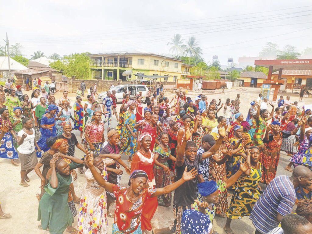 The protesting widows