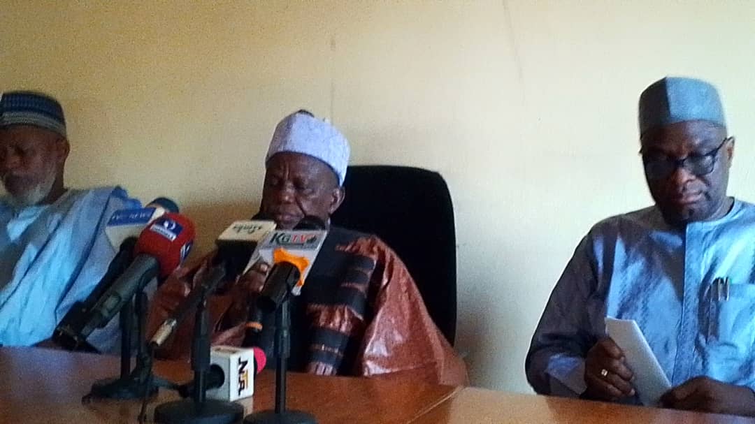 L-R: Nasiru Abubakar Kigo, Permanent Secretary for Cabinet Affairs in Kebbi State; Sheikh Abdurrahman Isa Jega, Chairman of the Kebbi State Council of Ulama