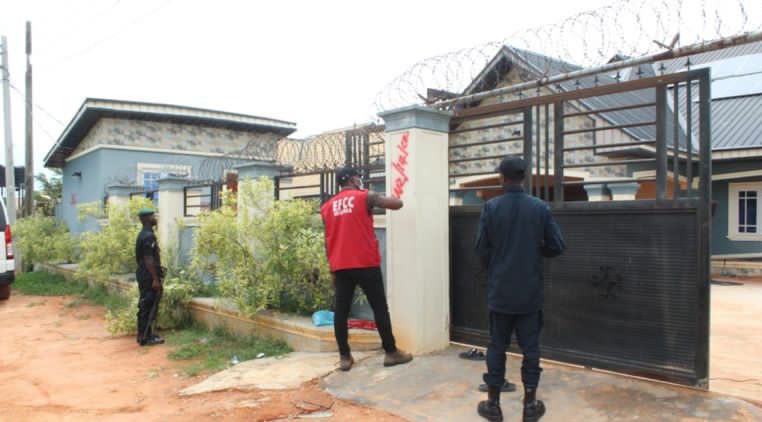 EFCC investigates 30 arrested at Hustle Kingdom fraud school