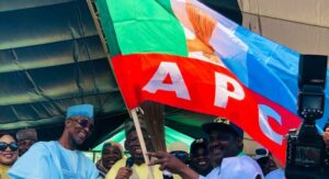 APC poised to dominate FCT as Ganduje welcomes AMAC chair, thousands at unity rally