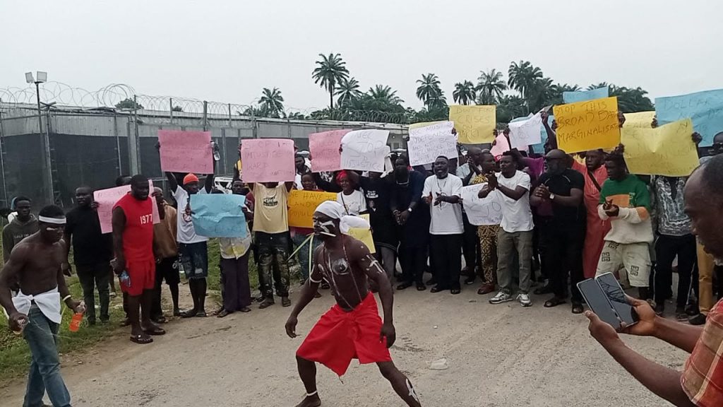 Itsekiris-Protester-3-1024×576