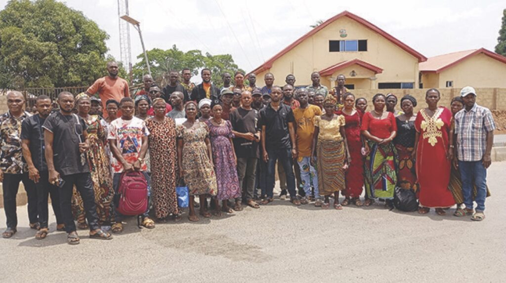 Ndiagu Owo people at police station