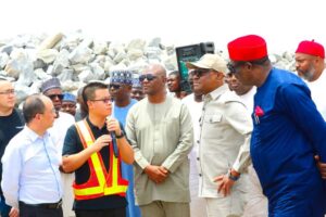 R-L: Mao Ohuabunwa, FCT Minister, Nyesom Wike, Ag ES FCDA, Richard Dauda and officials of CGC Construction Company, during the Minister’s inspection of the Apo – Wassa road project also known as Outer Southern Expressway II (OSEX )