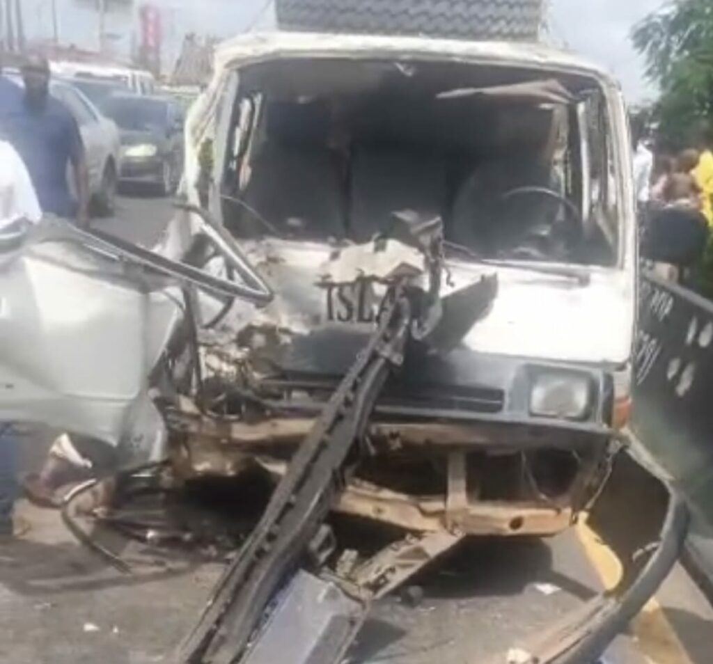Lagos: 2 injured as commercial bus rams into private car