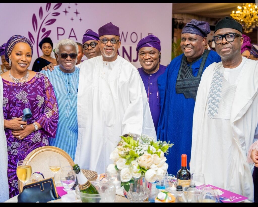 Ogun governor, other dignitaries honour Pa Ayodele Senbanjo at funeral