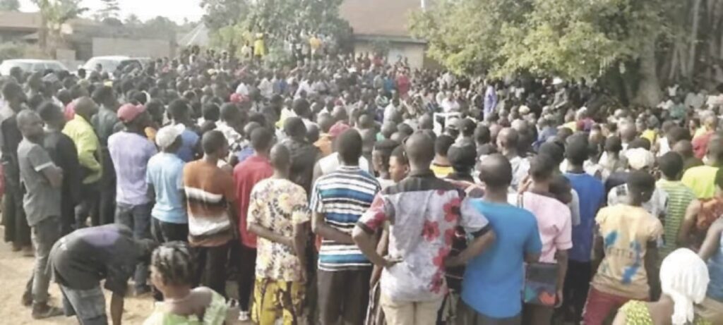 Ngbo youths when they protested Chinonso’s killing