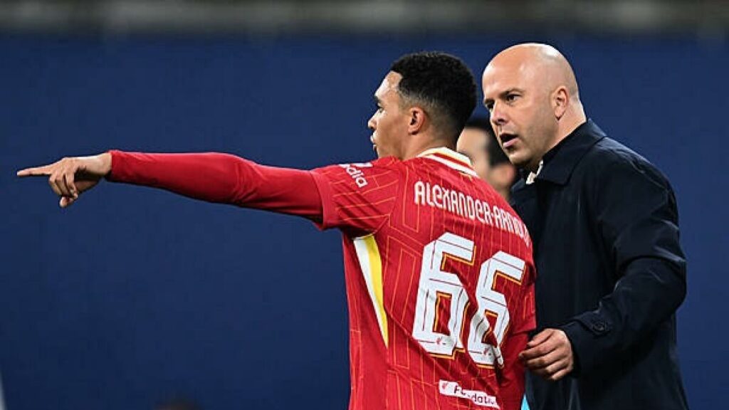 Trent Alexander-Arnold and Arne Slot