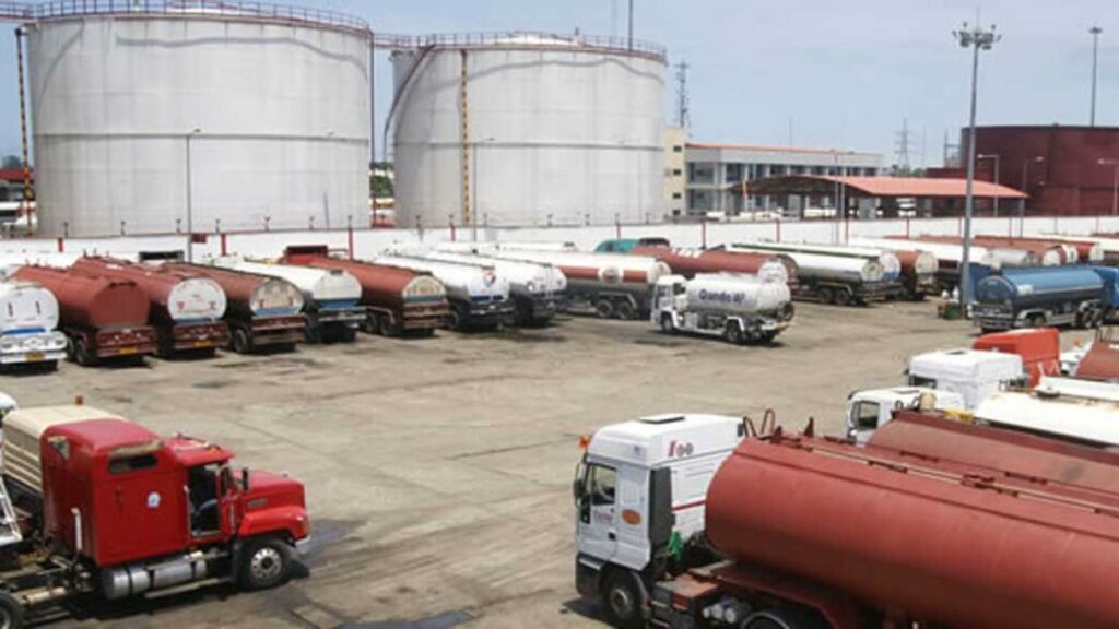 tanker-drivers-1045×588