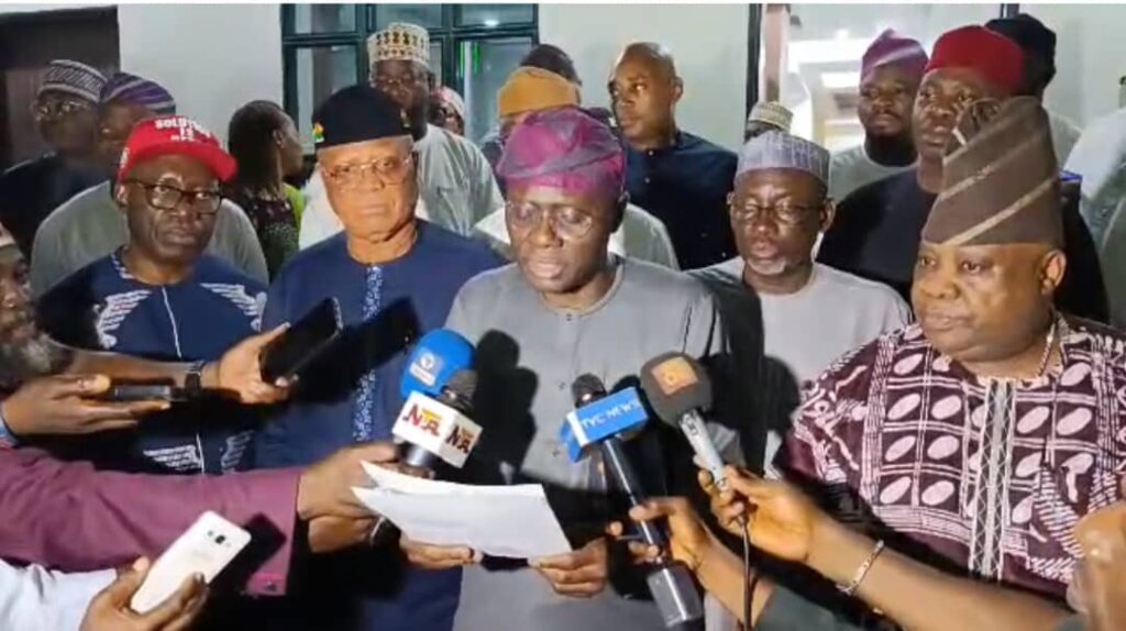 Governor Babajide Sanwo-Olu of Lagos State (middle), flanked by his counterparts from Anambra, Chukwuma Soludo, Akwa Ibom, Umo Eno (left), Jigawa, Umar Namadi, and Osun, Ademola Adeleke (right), reading out the communique at the end of the meeting