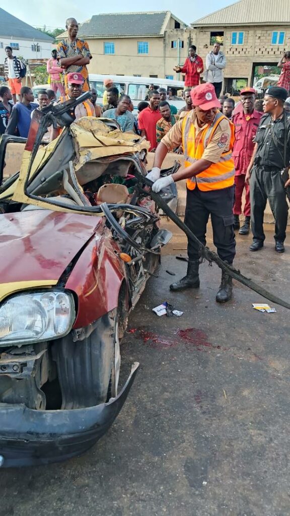 Multiple road crash claims 5 lives on Ibadan-Lagos expressway