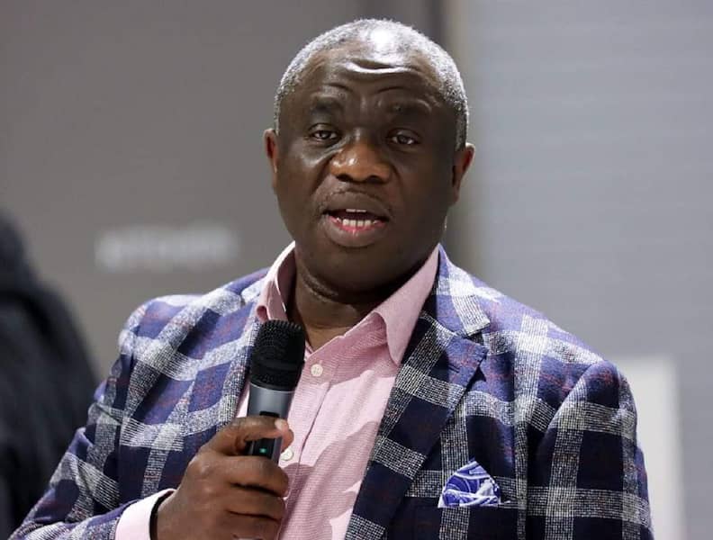 Dr Wole Oluyede