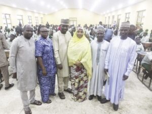 Aderemi (3rd left), Suwaiba (3rd right), Dangut (2nd right) and GSS Apo teachers