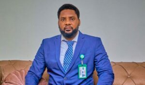 Dr.-Abdullahi-Mustapha-639×375