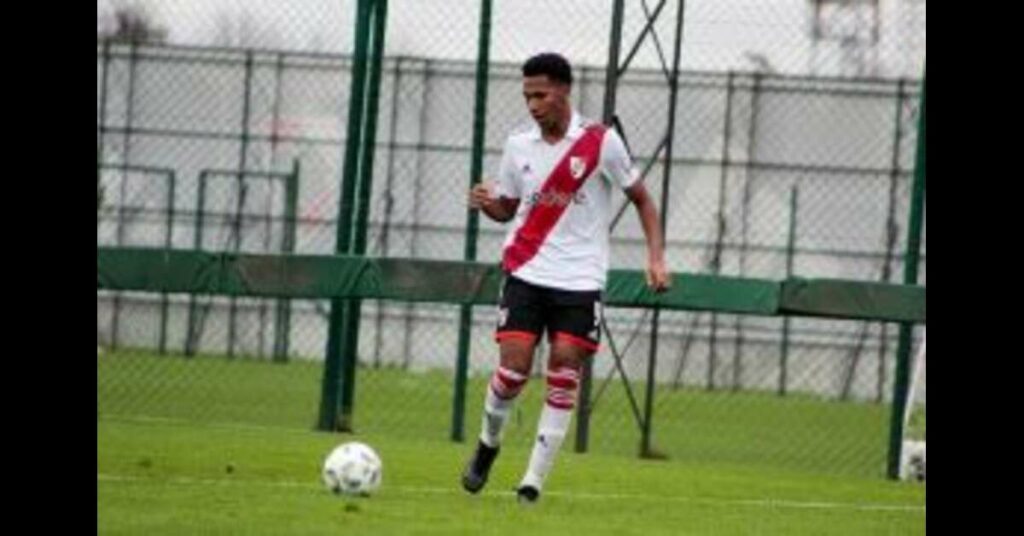 Jonathan-Spiff-Asuzu-Nigeria-to-battle-world-champions-Argentina-for-River-Plates-prolific-striker1