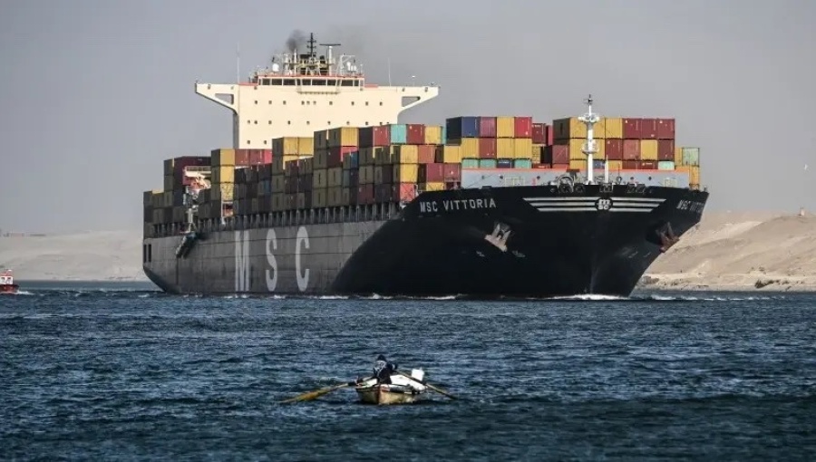 bneGeneric_ship_tanker_contaner_trade_infrastrucure