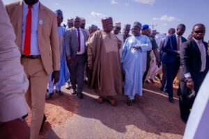 Flood cuts off Kebbi–Niger Republic international road, Gov Idris orders repairs